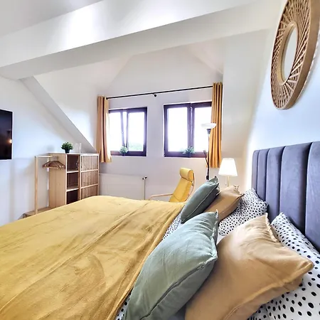 Chill Апартаменты Пясечно